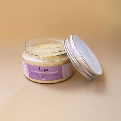 Pote de esfoliante para o rosto